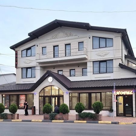 Hotel Bacsoridana Tecuci ภายนอก รูปภาพ