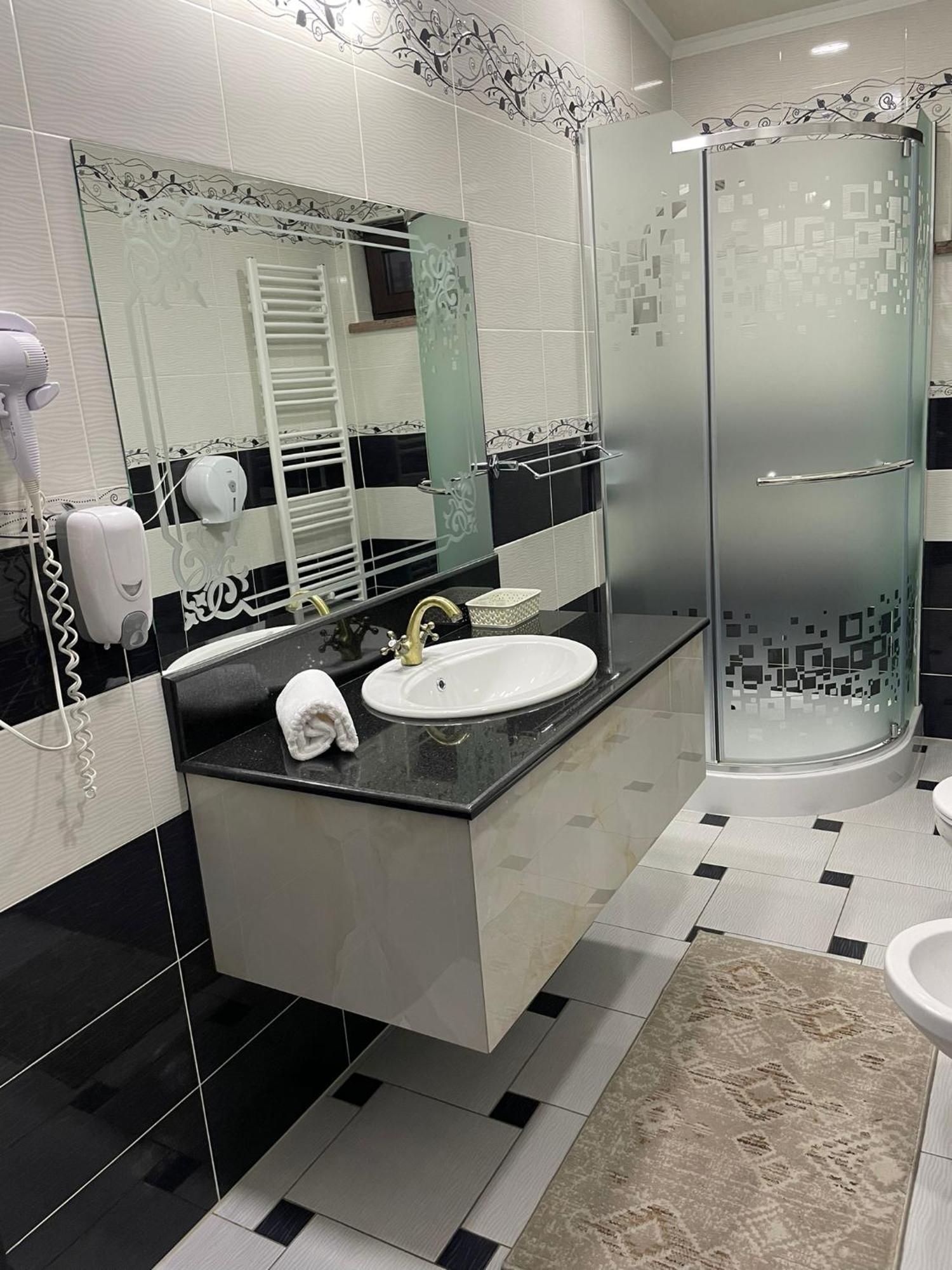 Hotel Bacsoridana Tecuci ภายนอก รูปภาพ