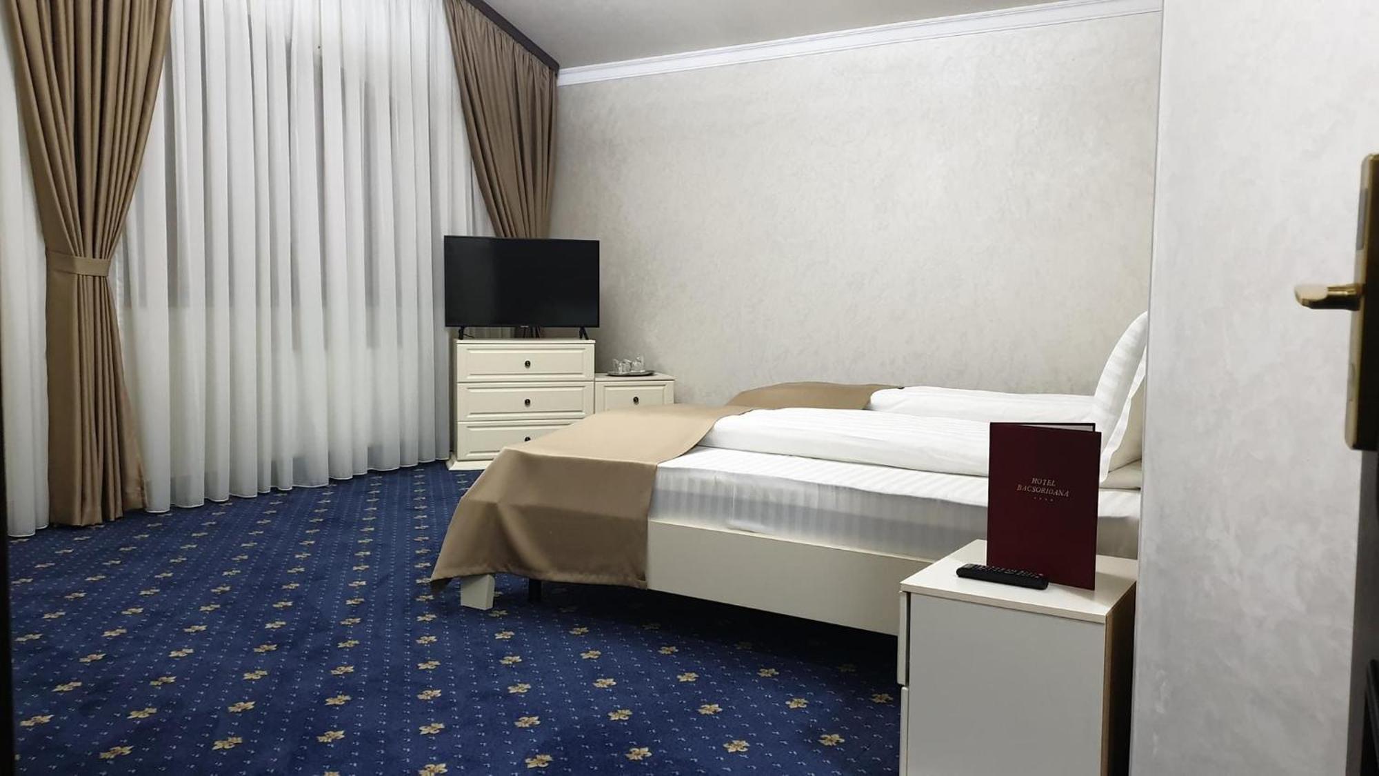 Hotel Bacsoridana Tecuci ภายนอก รูปภาพ