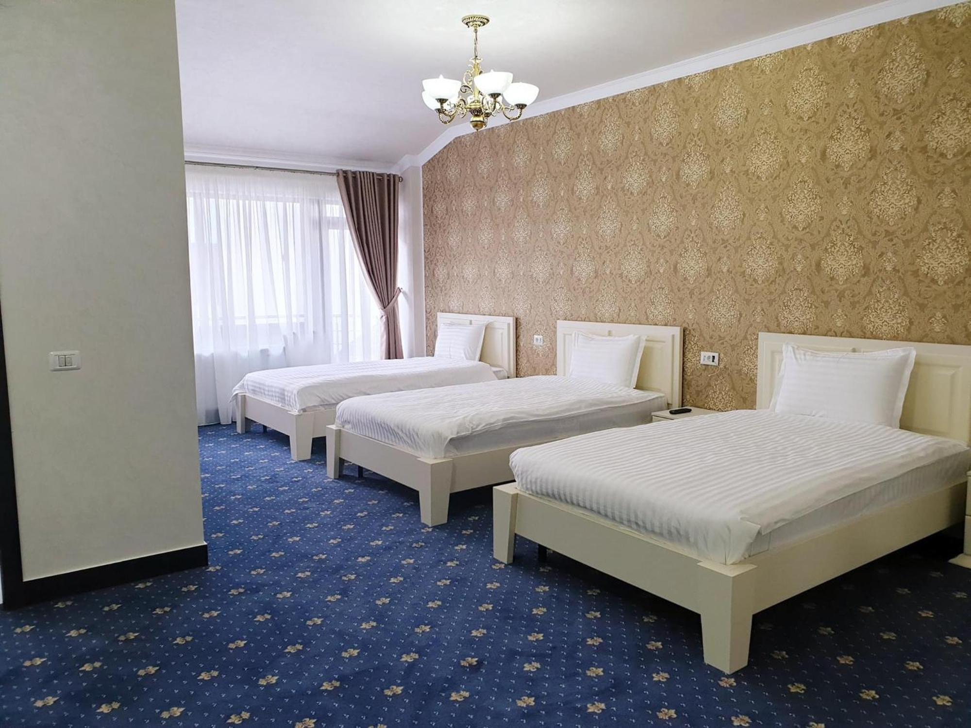 Hotel Bacsoridana Tecuci ภายนอก รูปภาพ